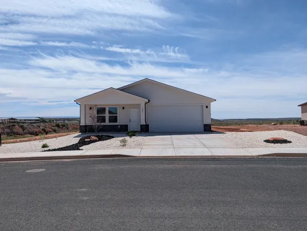 $400,000 | 1681 East Creekside Drive, Kanab, UT 84741
