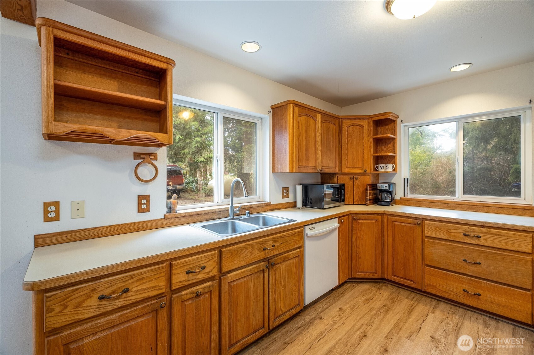 4390 Fleet Road Blaine, WA 98230 - Photo 7 of 39