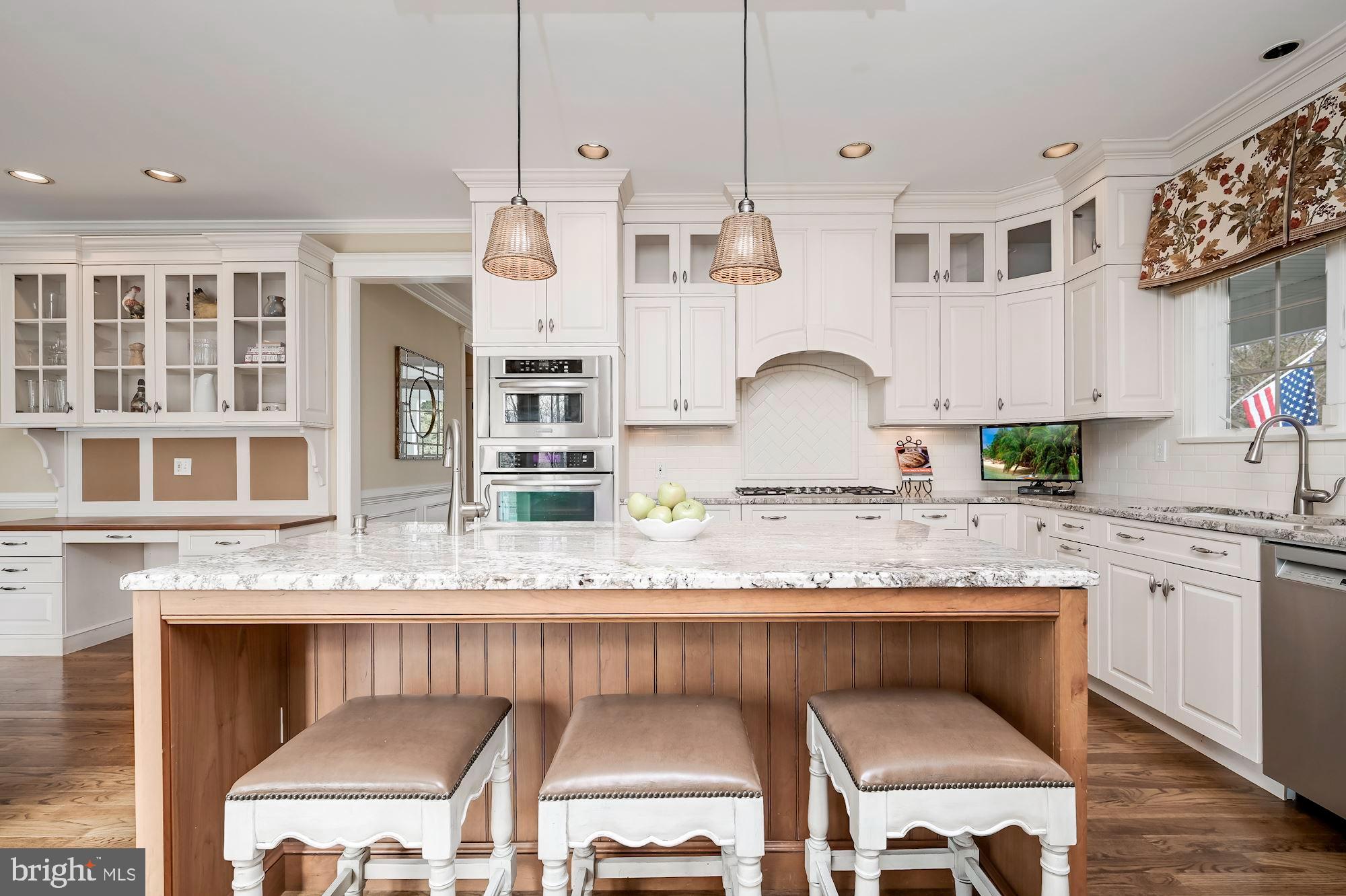 15505 Carrs Mill Road Woodbine, MD 21797 - Photo 11 of 60 Stunning Kitchen