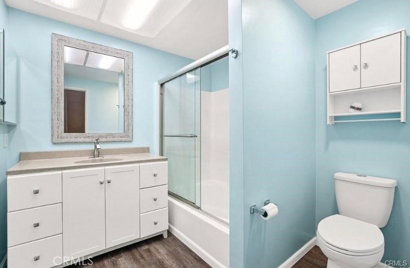 801 Yankee Point Way Oceanside, CA 92058 - Photo 10 of 14 Upstairs Bathroom