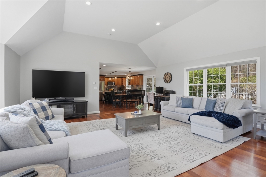 12 Riffles Lane Hudson, MA 01749 - Photo 13 of 39