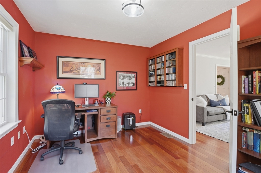 12 Riffles Lane Hudson, MA 01749 - Photo 16 of 39