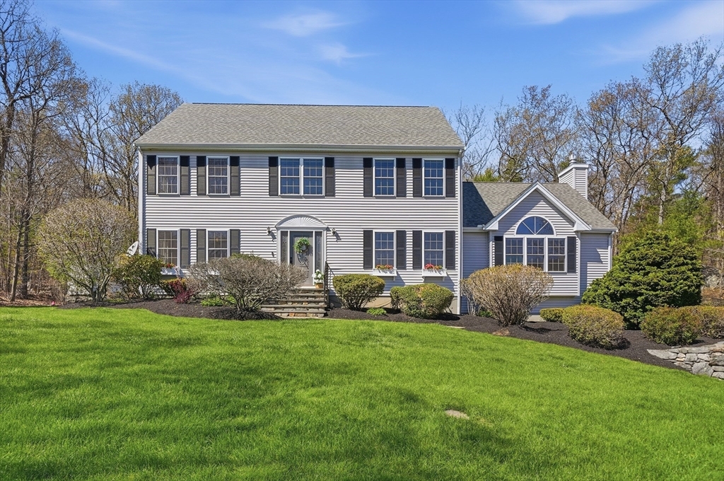 12 Riffles Lane Hudson, MA 01749 - Photo 2 of 39