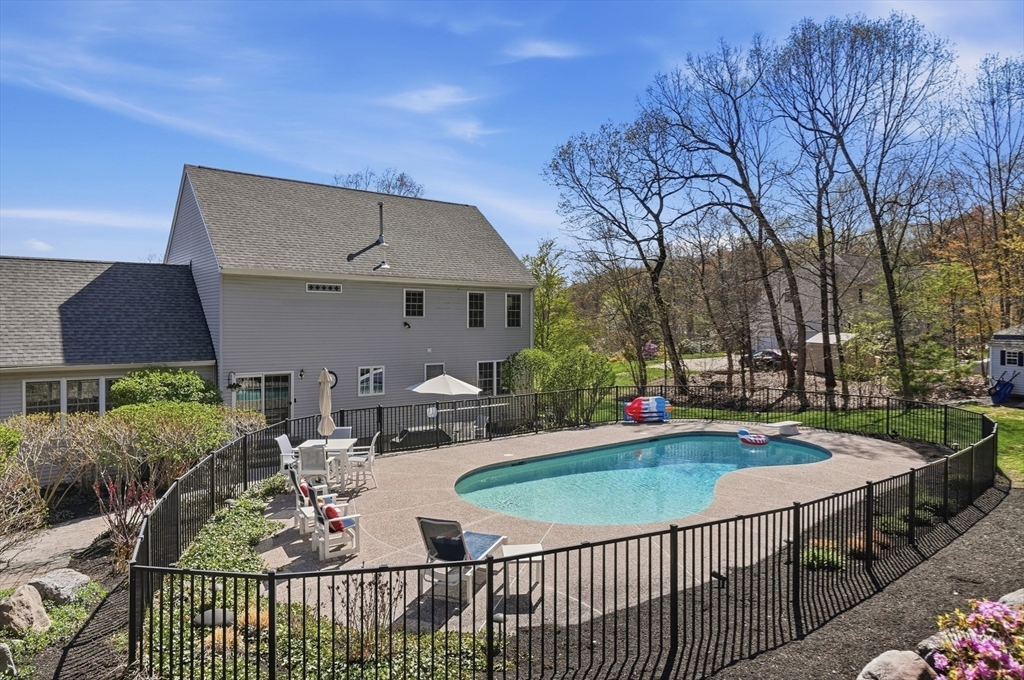 12 Riffles Lane Hudson, MA 01749 - Photo 32 of 39