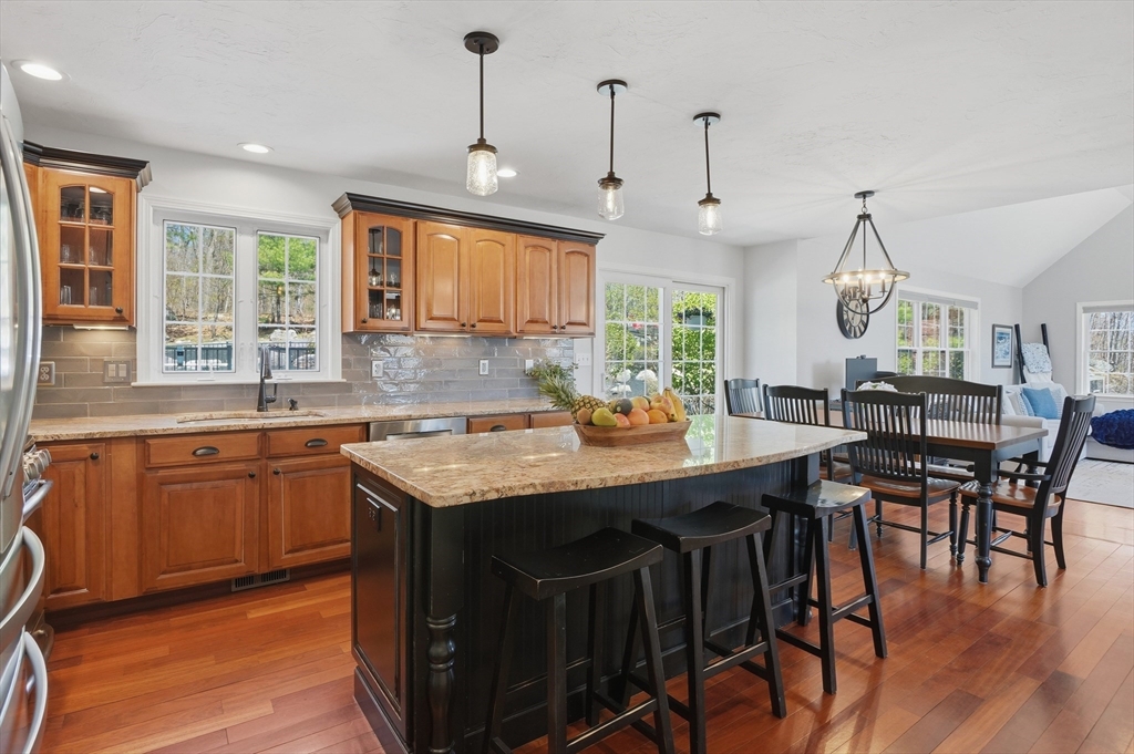 12 Riffles Lane Hudson, MA 01749 - Photo 9 of 39