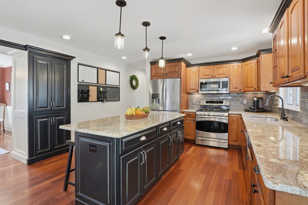 12 Riffles Lane Hudson, MA 01749 - Photo 10 of 39