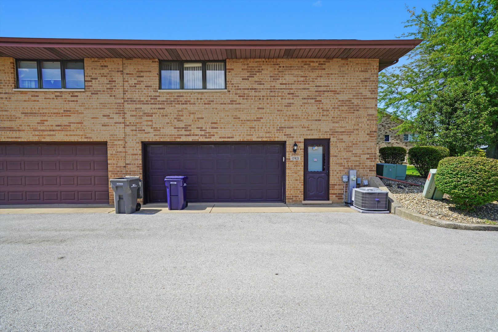 17921 Alaska Court, Unit 8 Orland Park, IL 60467 - Photo 31 of 36 a front view of a house with yard
