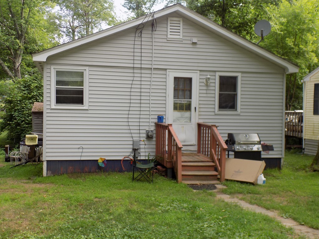 1 Roberts Park Road Holland, MA 01521 - Photo 1 of 8 Gallery Image 1