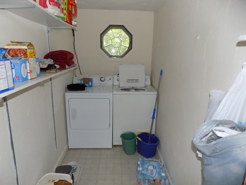 1 Roberts Park Road Holland, MA 01521 - Photo 4 of 8 Gallery Image 4