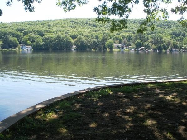 1 Roberts Park Road Holland, MA 01521 - Photo 8 of 8 Gallery Image 8