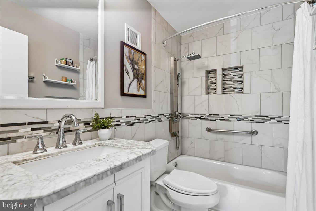 1851 Wainwright Drive Reston, VA 20190 - Photo 19 of 33 Gallery Image 19