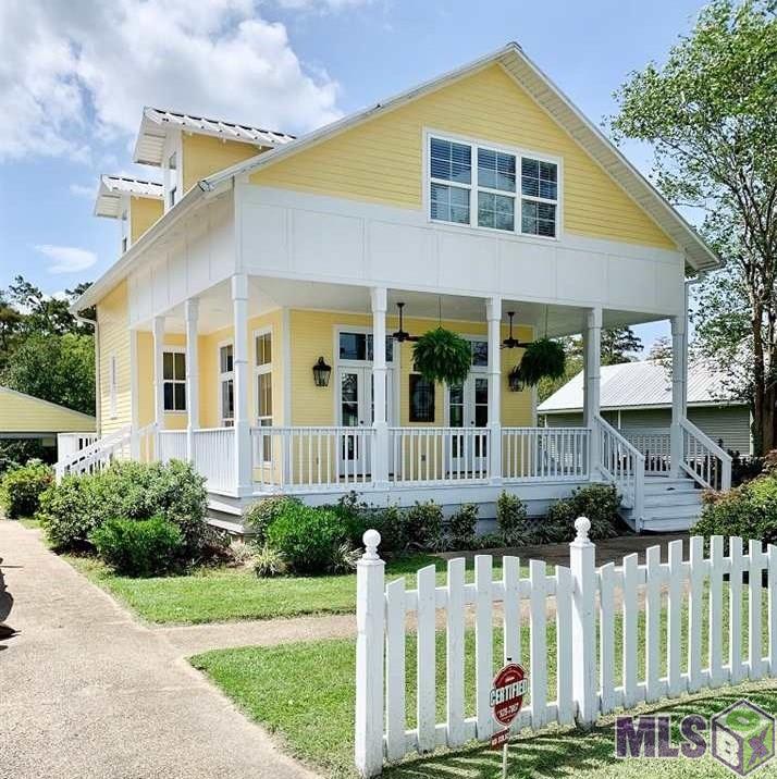17021 Peace Point Drive Springfield, LA 70462 - Photo 1 of 16