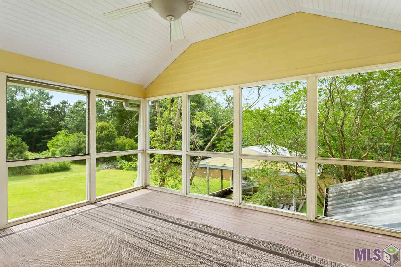 17021 Peace Point Drive Springfield, LA 70462 - Photo 4 of 16