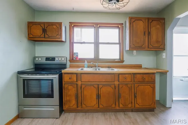 $70,000 | 25493 Highway 3, Dow, IL 62022