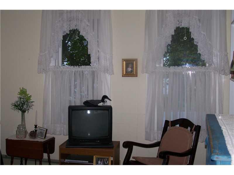 569 Rutland Road Newport, ME 04953 - Photo 6 of 10 Living Room.