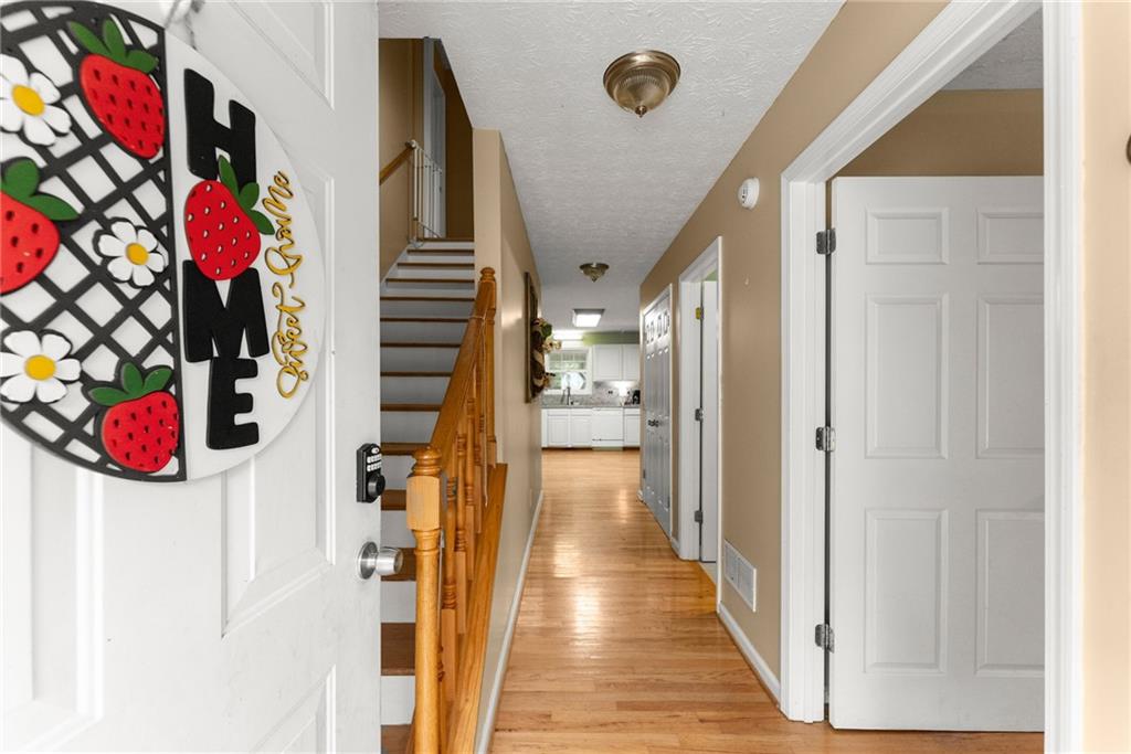 7540 County Line Road Lula, GA 30554 - Photo 10 of 64