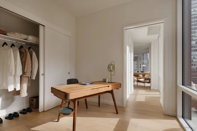 $2,750,000 | 135 East 47th Street, Unit 20C | Midtown East