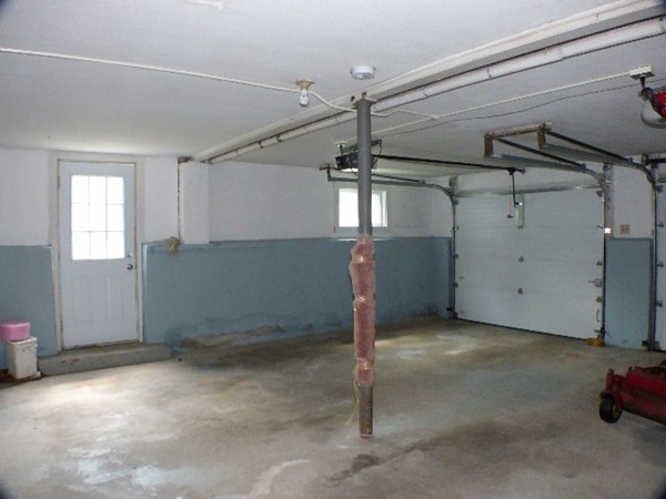 107 Mandalay Road Chicopee, MA 01020 - Photo 15 of 21 Gallery Image 15