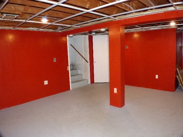 107 Mandalay Road Chicopee, MA 01020 - Photo 16 of 21 Gallery Image 16