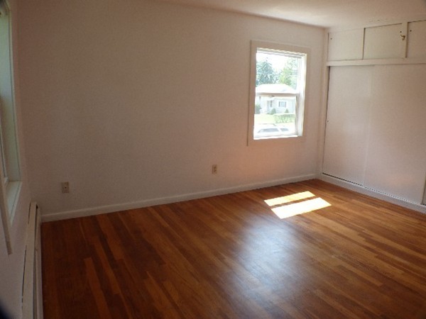 107 Mandalay Road Chicopee, MA 01020 - Photo 10 of 21 Gallery Image 10