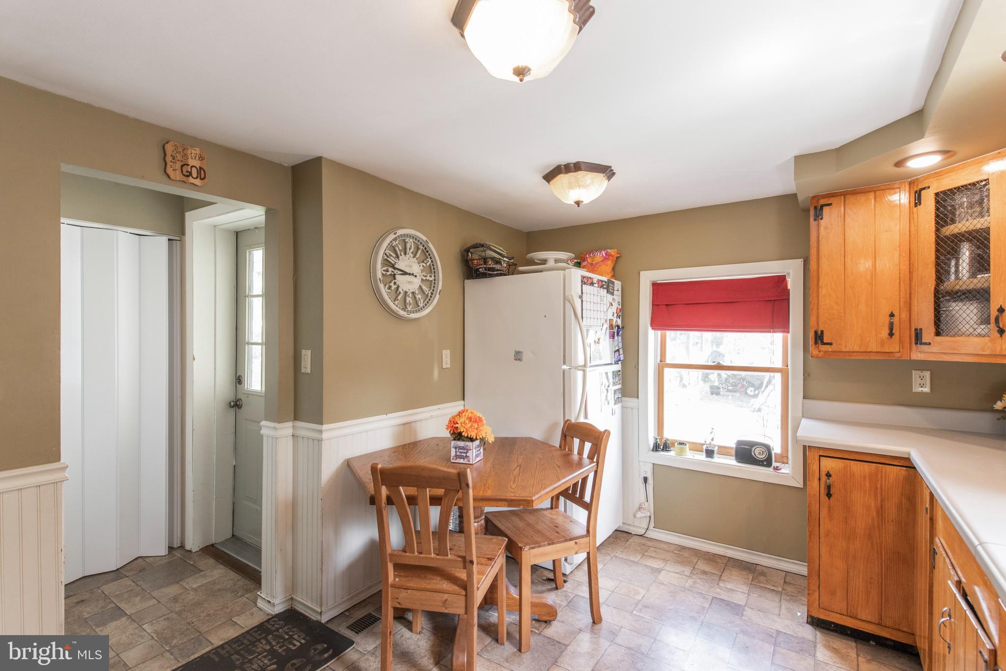 1041 Cherry Tree Road Aston, PA 19014 - Photo 15 of 39