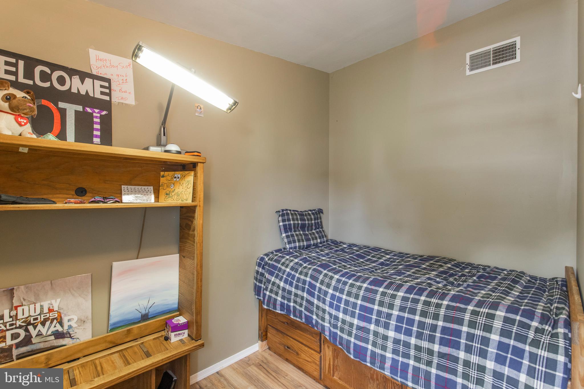 1041 Cherry Tree Road Aston, PA 19014 - Photo 25 of 39