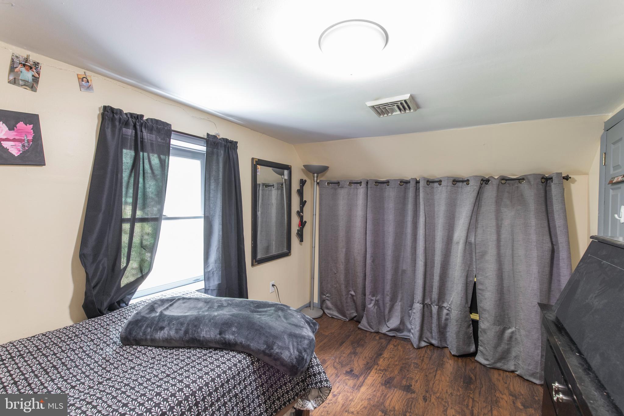 1041 Cherry Tree Road Aston, PA 19014 - Photo 28 of 39