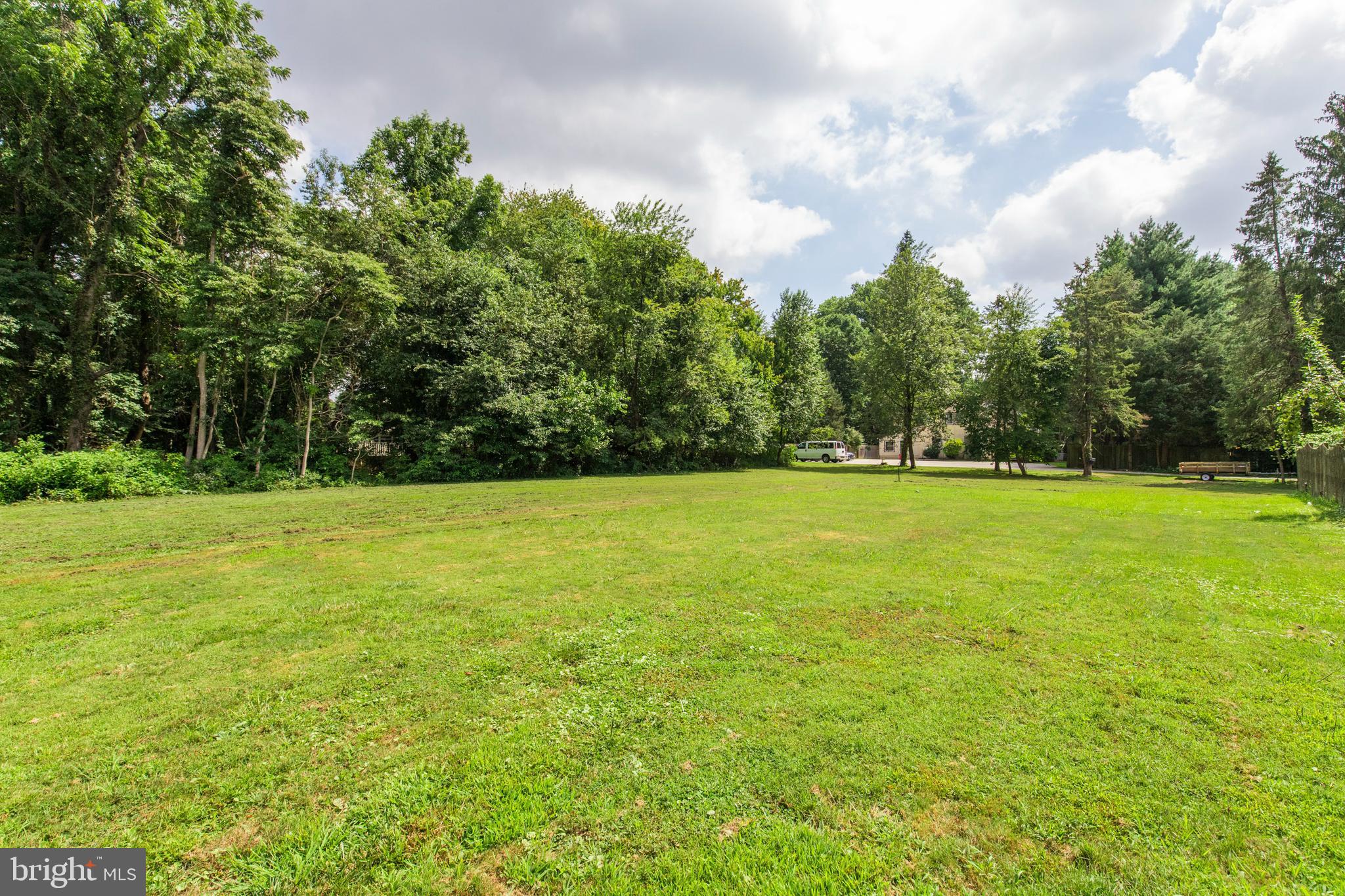 1041 Cherry Tree Road Aston, PA 19014 - Photo 36 of 39