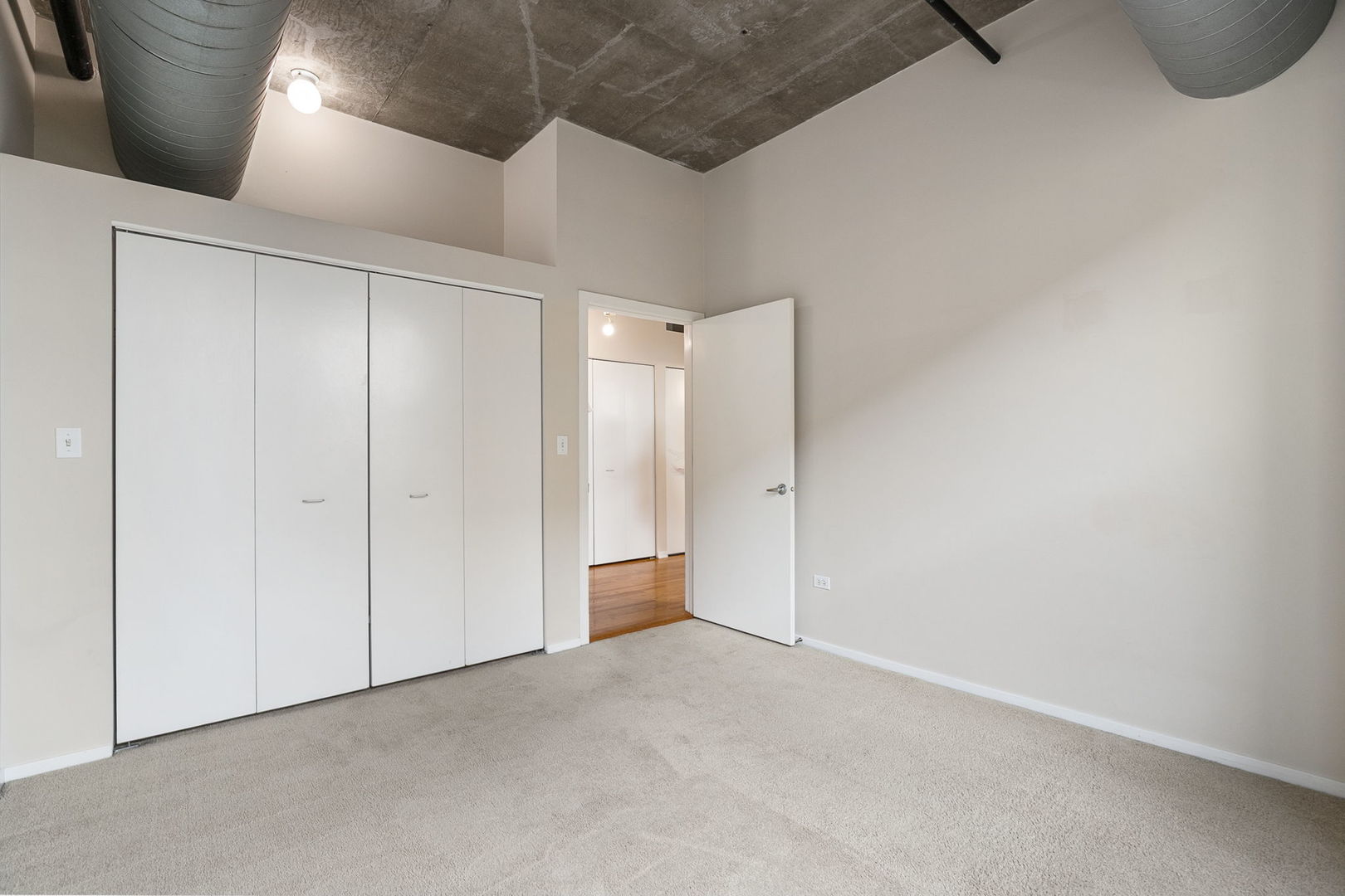 933 West Van Buren Street, Unit 516 Chicago, IL 60607 - Photo 16 of 29 a view of an empty room