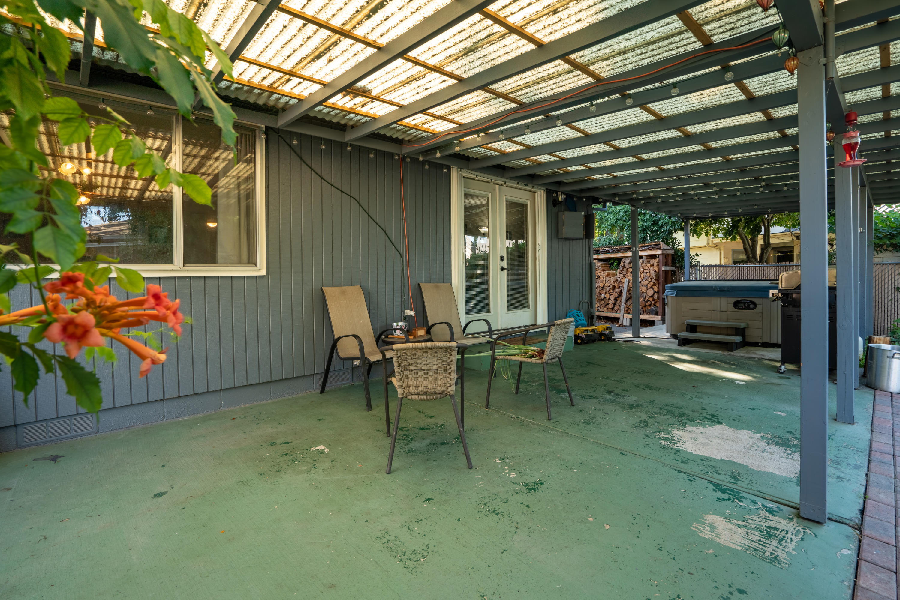 913 Freeman Road Central Point, OR 97502 - Photo 32 of 36 DSC02705-HDR