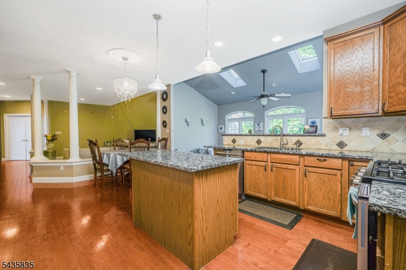 30 Rue Chagall Somerset, NJ 08873 - Photo 14 of 44