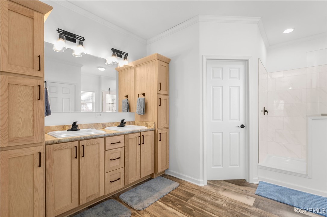 1151 Levi Road Green Bay, VA 23942 - Photo 33 of 38 Full bathroom with a sink, crown molding, a tile s