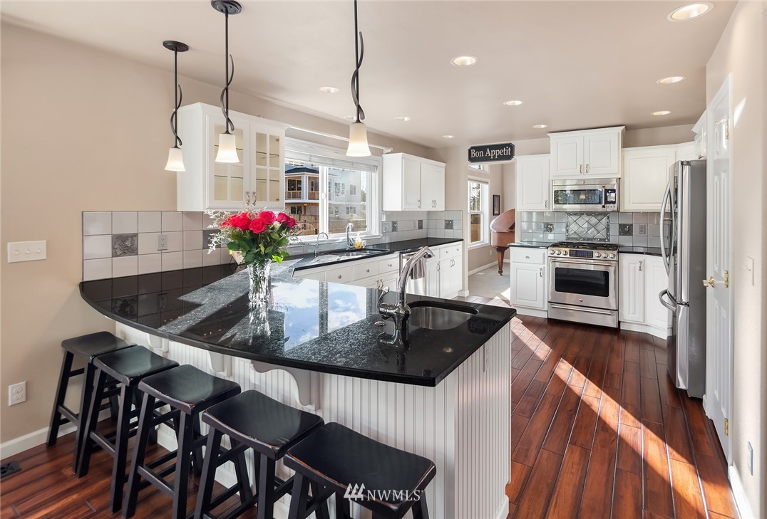 1420 241st Street Southeast Bothell, WA 98021 - Photo 13 of 24