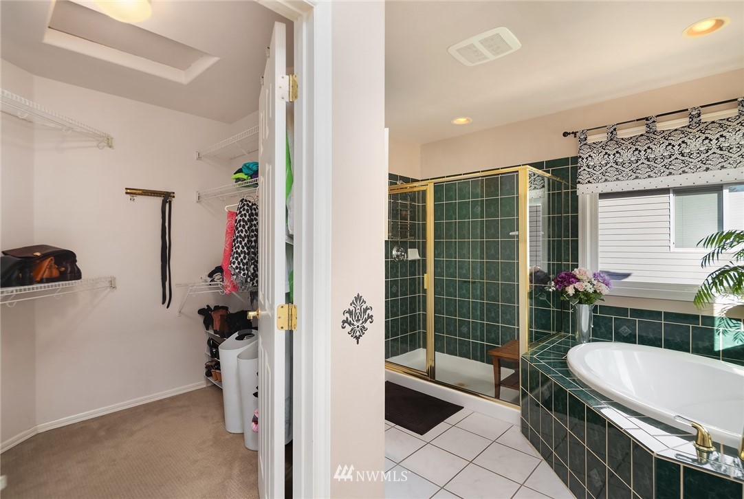 1420 241st Street Southeast Bothell, WA 98021 - Photo 18 of 24