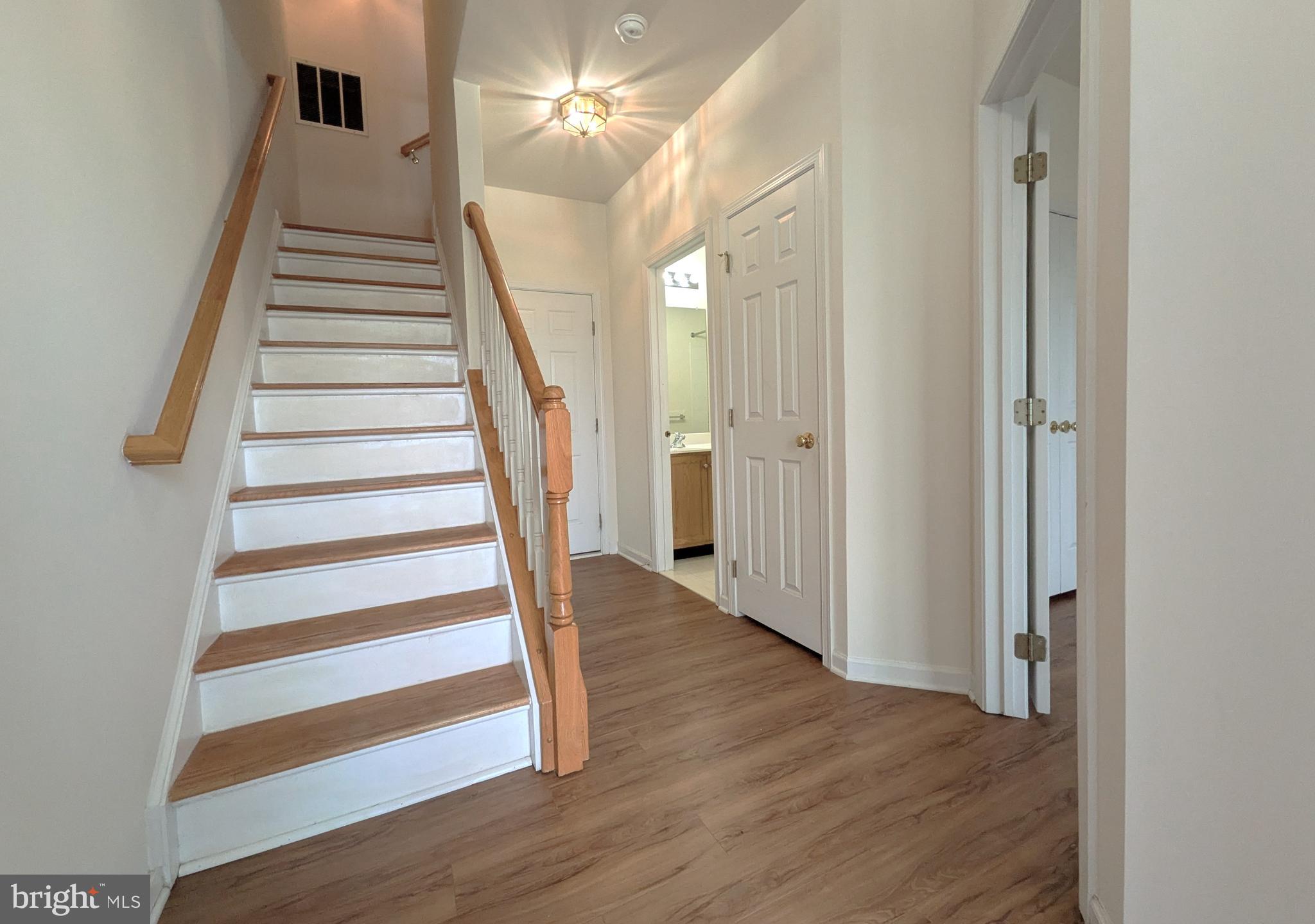 25015 Riding Center Drive Chantilly, VA 20152 - Photo 4 of 40 Entry Foyer
