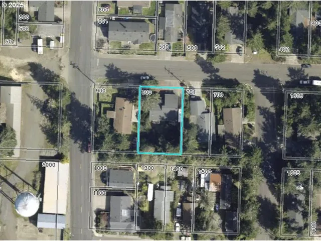 $489,000 | 2040 11th Street, Florence, OR 97439