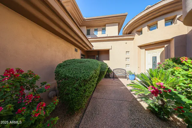 $3,995 | 15240 North Clubgate Drive, Unit 177, Scottsdale, AZ 85254