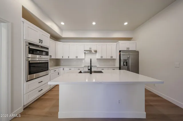 $3,995 | 15240 North Clubgate Drive, Unit 177, Scottsdale, AZ 85254