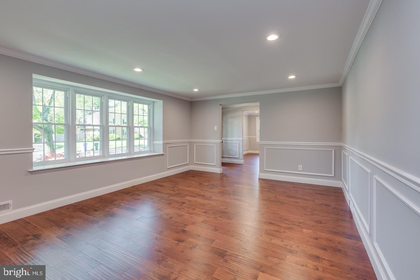 410 Wayland Road Cherry Hill, NJ 08034 - Photo 8 of 31