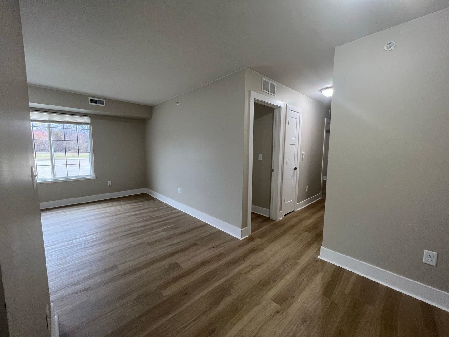 5200 North Genesee Road, Unit 202 Flint, MI 48506 - Photo 8 of 11