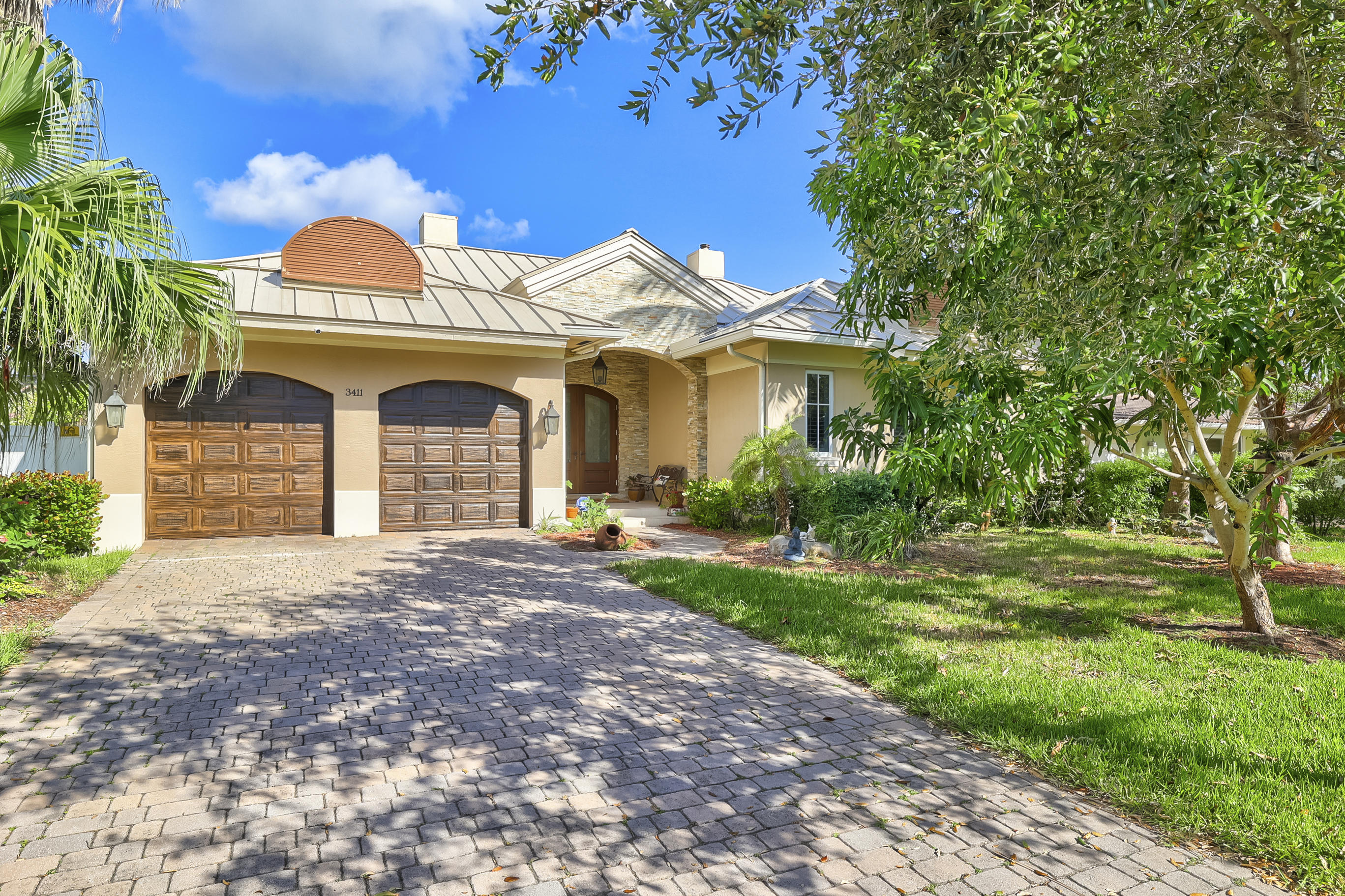 3411 Barton Road Pompano Beach, FL 33062 - Photo 1 of 59 01_5z3a7540_1_2_3_4