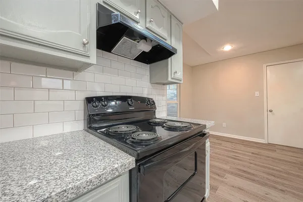 $2,050 | 15638 Schumann Lane, Houston, TX 77083