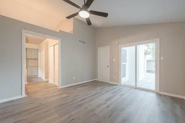 $2,050 | 15638 Schumann Lane, Houston, TX 77083