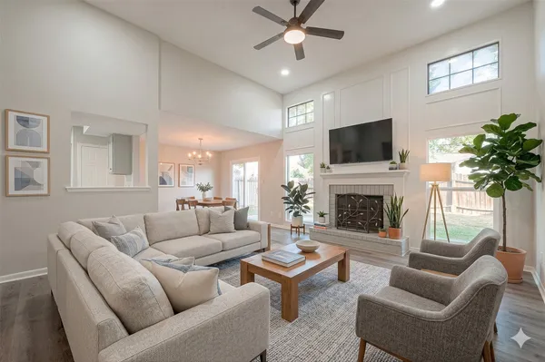 $2,050 | 15638 Schumann Lane, Houston, TX 77083