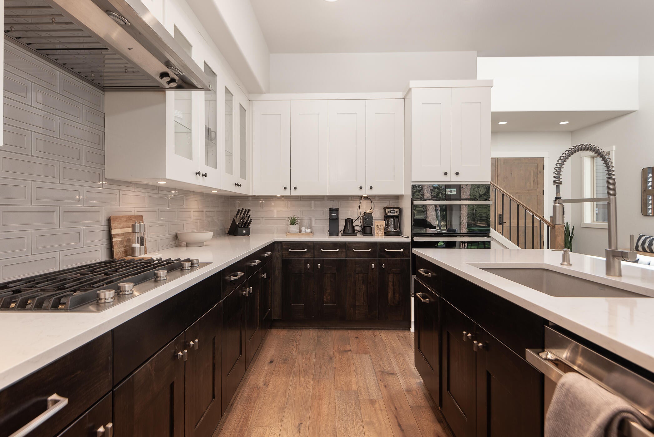60472 Kangaroo Loop Bend, OR 97702 - Photo 12 of 36 11Kitchen 2