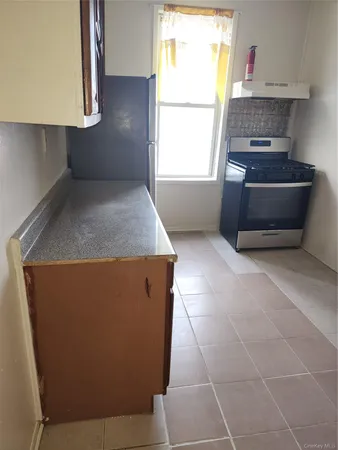 $3,777 | 205-11 Hollis Avenue, Unit 2 | Hollis