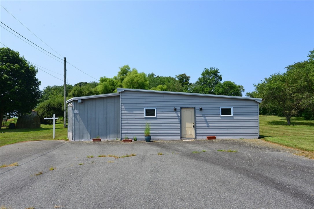 1023 Old Stafford Road Tiverton, RI 02878 - Photo 15 of 23