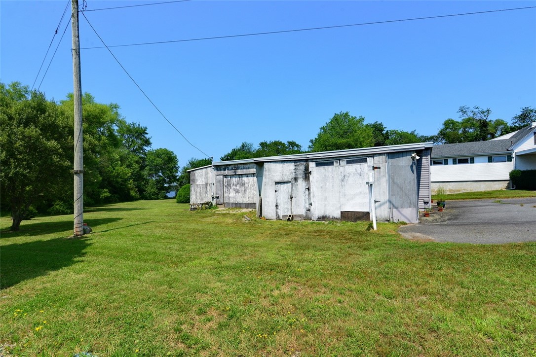 1023 Old Stafford Road Tiverton, RI 02878 - Photo 19 of 23