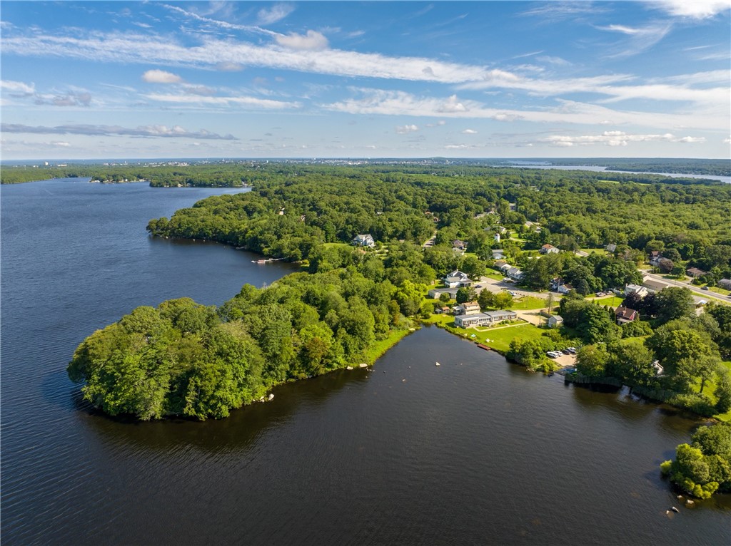 1023 Old Stafford Road Tiverton, RI 02878 - Photo 2 of 23