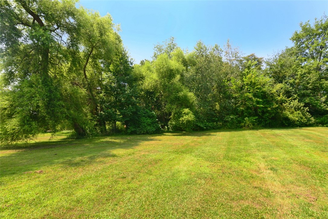 1023 Old Stafford Road Tiverton, RI 02878 - Photo 5 of 23